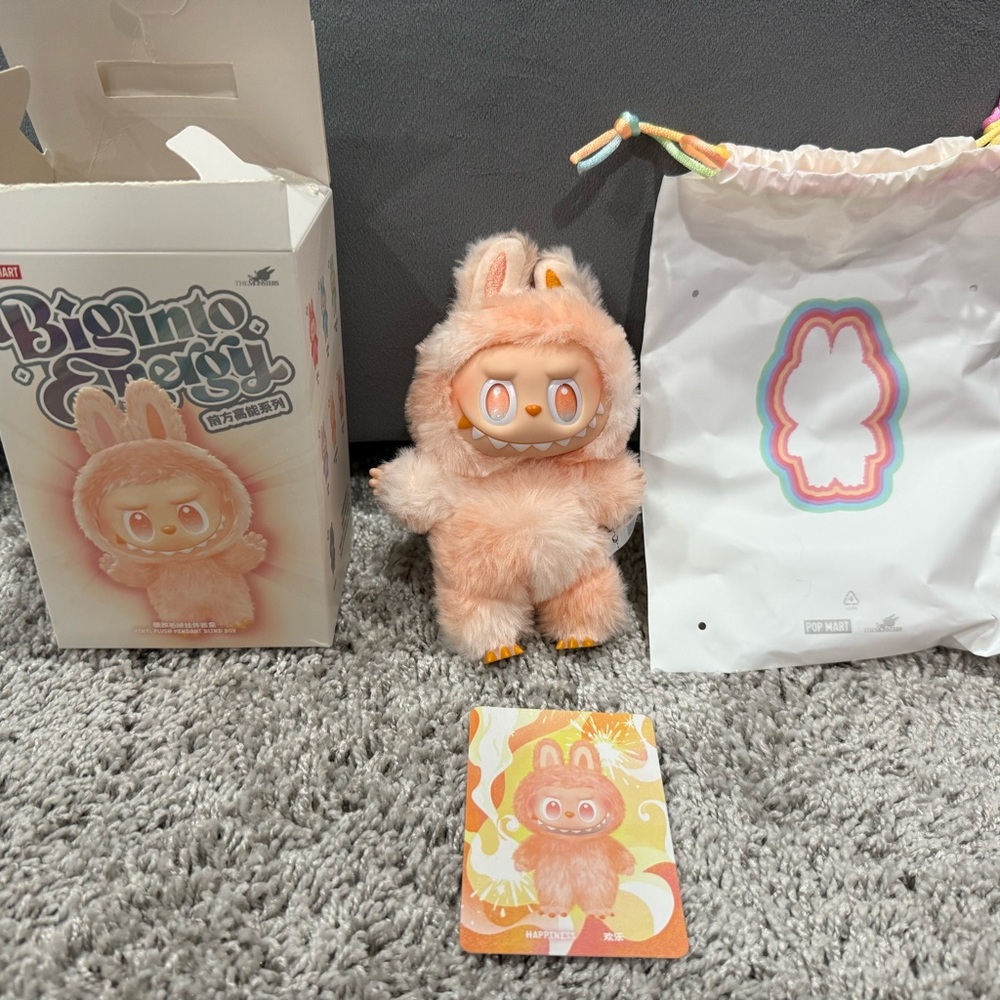 Labubu Big Into Energy Happiness